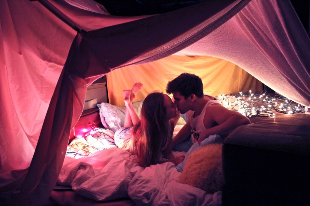 секс в палатке